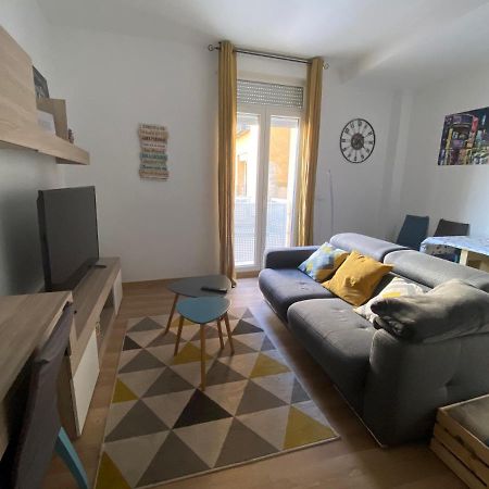 Nerale Loft Downtown Plaza Mercado โลโกรโญ ภายนอก รูปภาพ