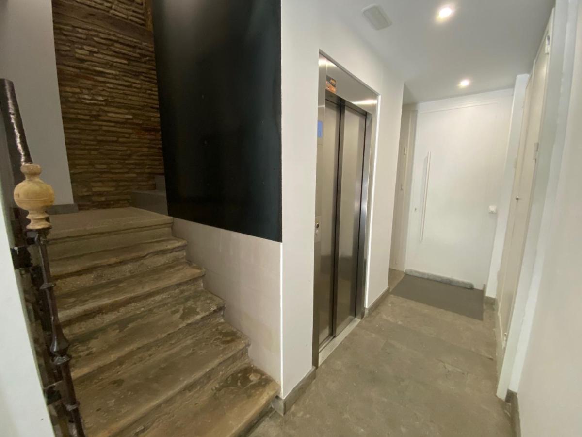 Nerale Loft Downtown Plaza Mercado โลโกรโญ ภายนอก รูปภาพ